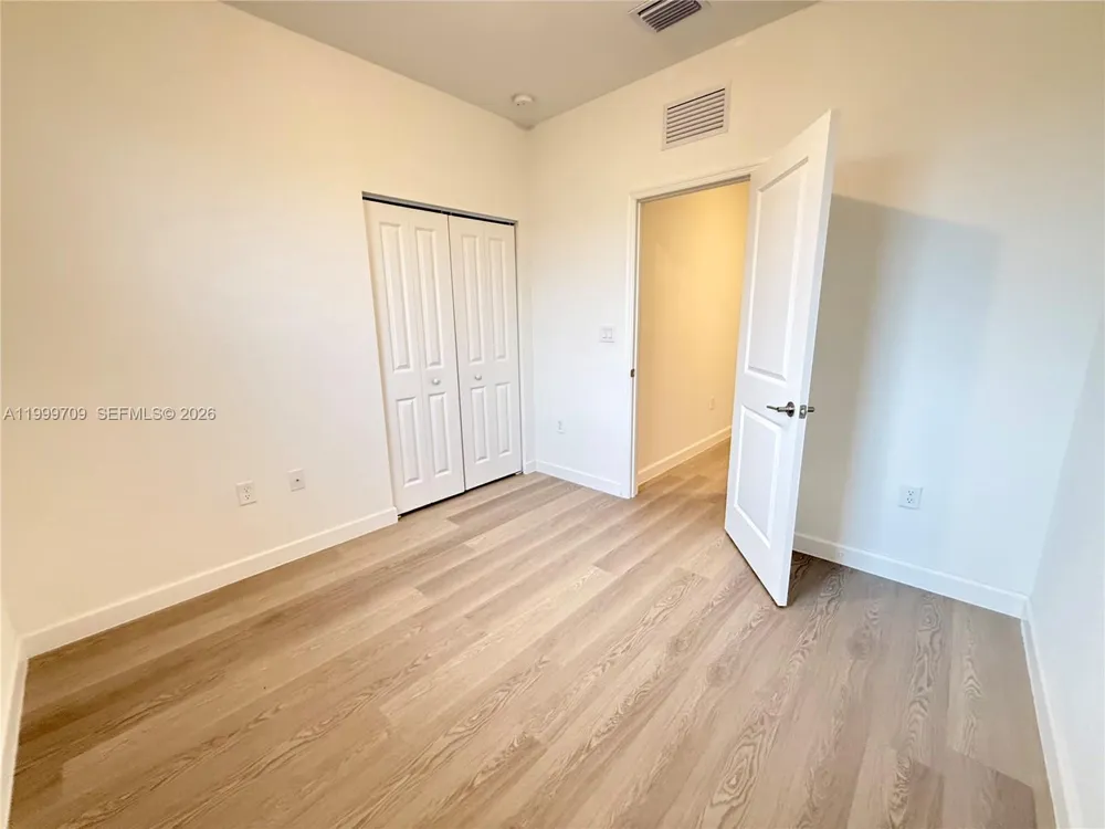 12223 NW 23rd Pl Miami, FL 33167