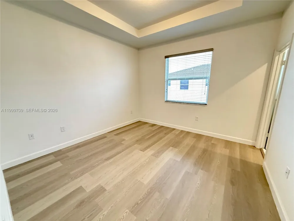 12223 NW 23rd Pl Miami, FL 33167