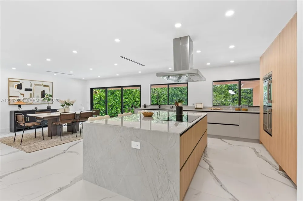 19731 NE 24th Ave Miami, FL 33180