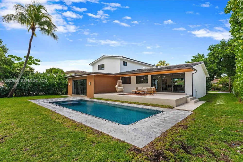 19731 NE 24th Ave Miami, FL 33180