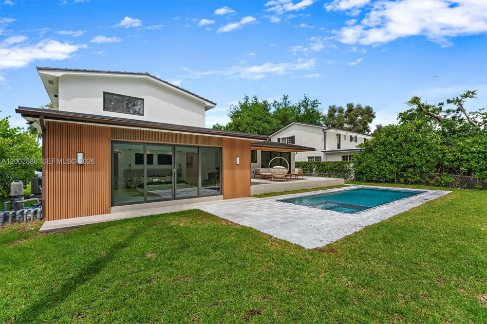 19731 NE 24th Ave Miami, FL 33180