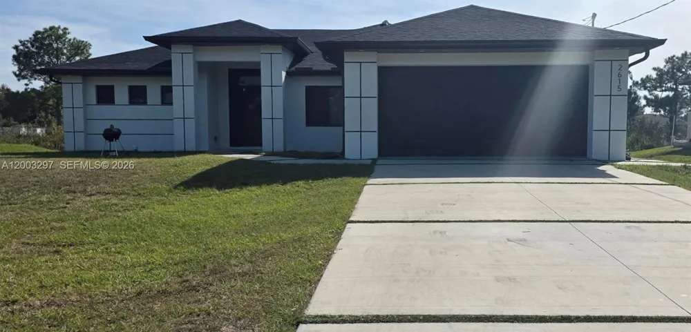 2615 40th ST W Lehigh Acres, FL 33971