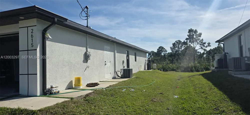 2615 40th ST W Lehigh Acres, FL 33971