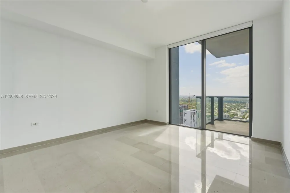 88 SW 7th St #3710 Miami, FL 33130