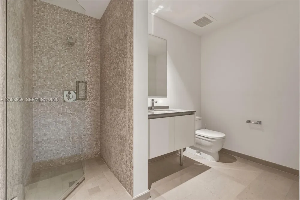 88 SW 7th St #3710 Miami, FL 33130