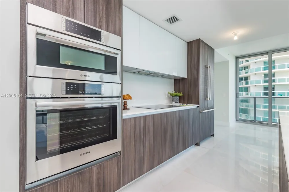488 NE 18th St #4515 Miami, FL 33132