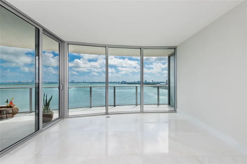 488 NE 18th St #4515 Miami, FL 33132