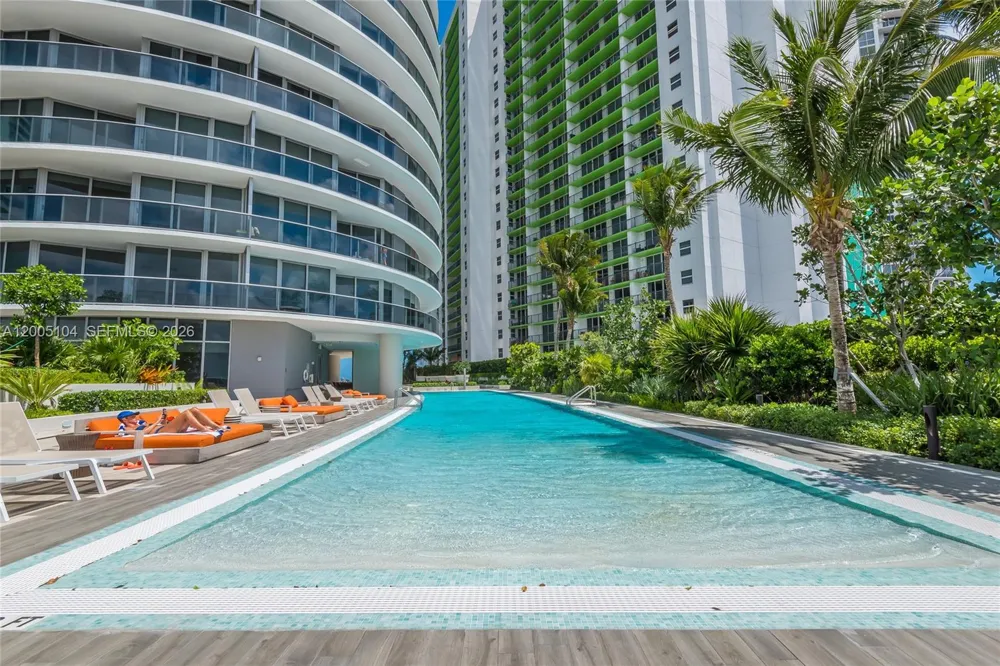 488 NE 18th St #4515 Miami, FL 33132