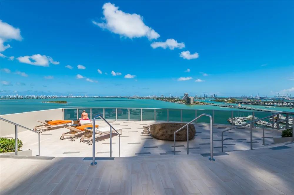 488 NE 18th St #4515 Miami, FL 33132