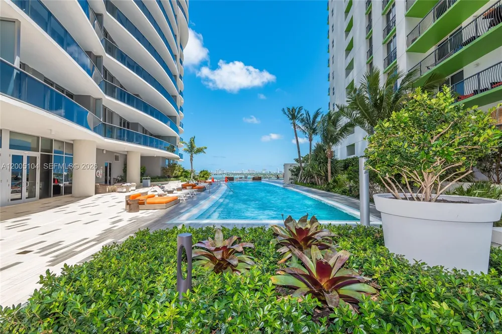 488 NE 18th St #4515 Miami, FL 33132