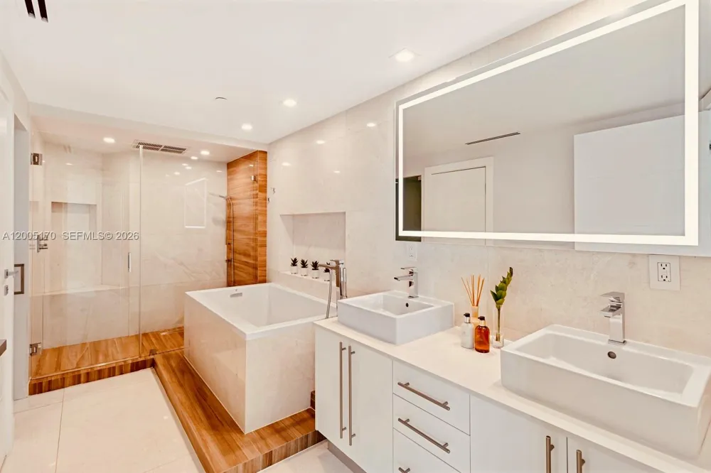 2127 Brickell Ave #1505 Miami, FL 33129