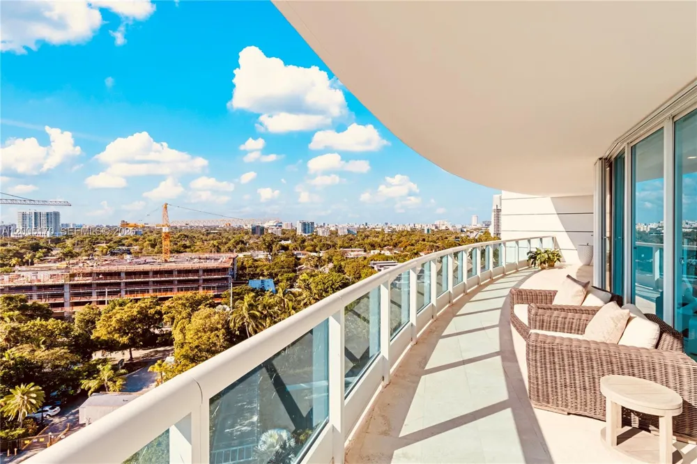 2127 Brickell Ave #1505 Miami, FL 33129