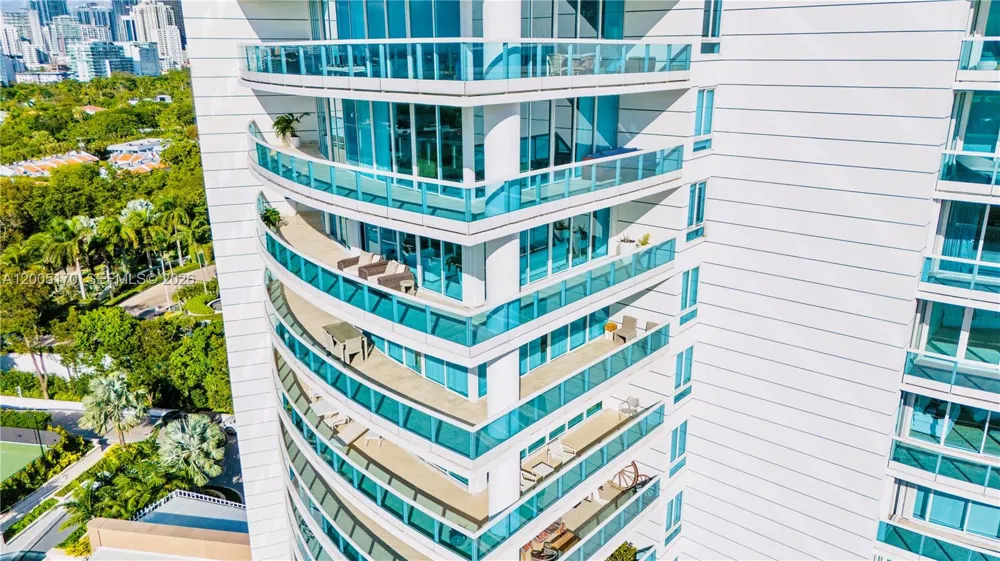 2127 Brickell Ave #1505 Miami, FL 33129