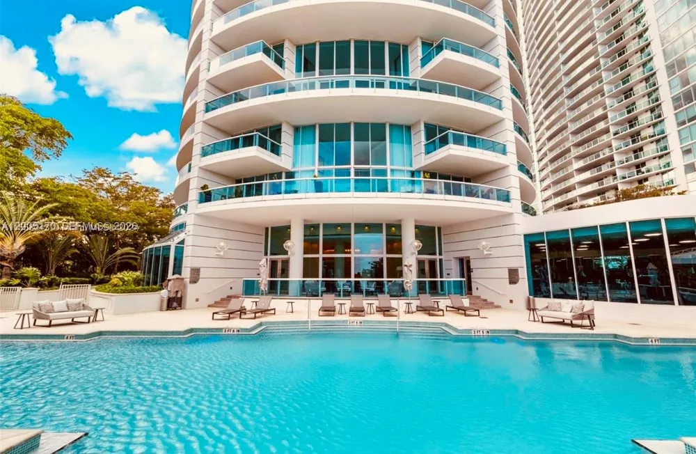 2127 Brickell Ave #1505 Miami, FL 33129