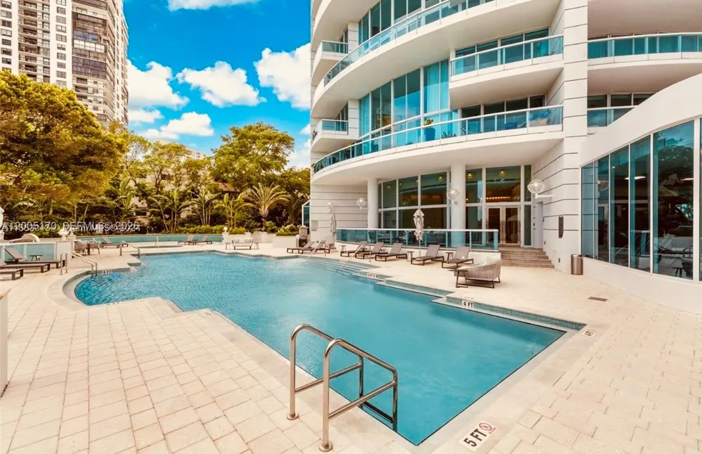 2127 Brickell Ave #1505 Miami, FL 33129