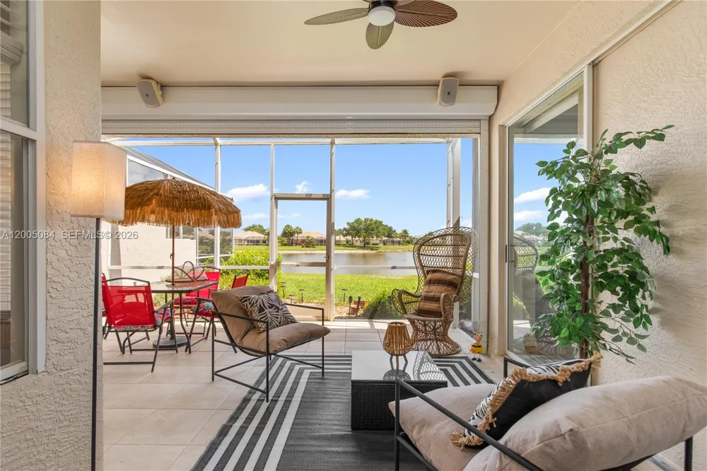 1896 Crestview Way Naples, FL 34119