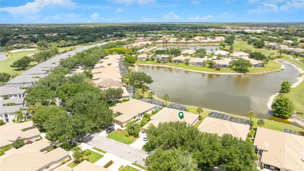 1896 Crestview Way Naples, FL 34119