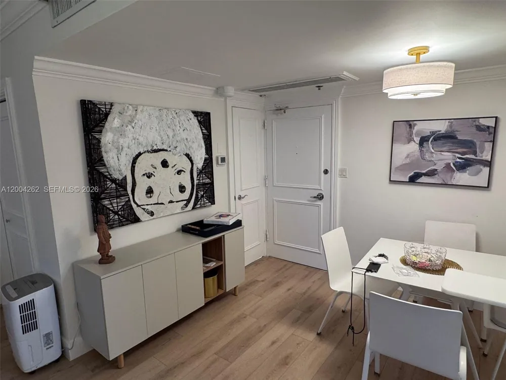 5151 Collins Ave #436 Miami Beach, FL 33140