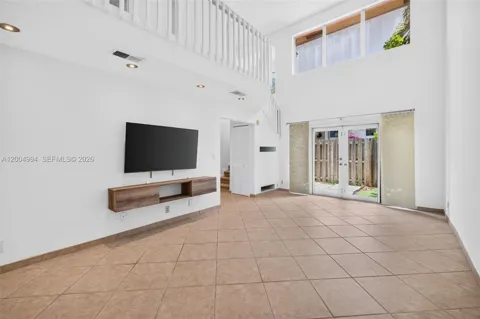 341 City View Dr