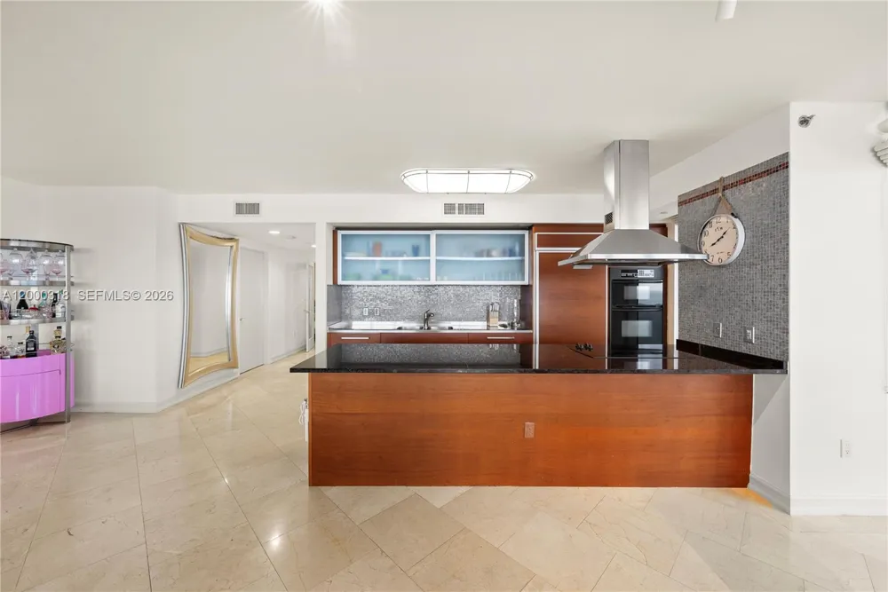 1850 S Ocean Dr #3301 Hallandale Beach, FL 33009