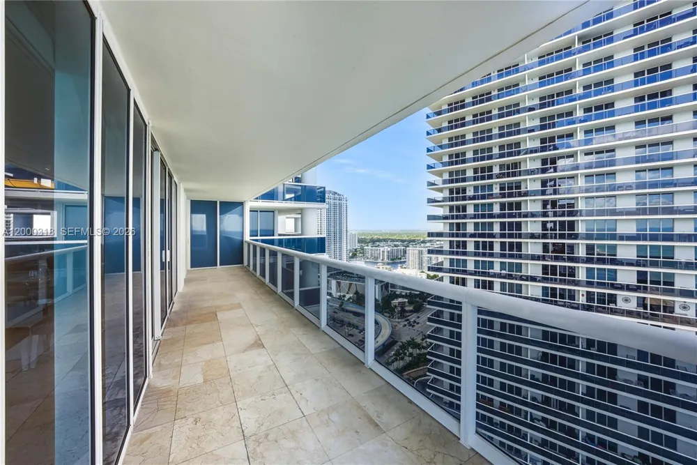1850 S Ocean Dr #3301 Hallandale Beach, FL 33009