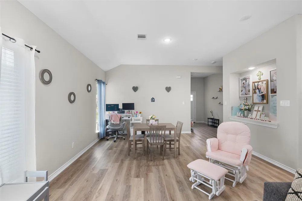 1116 Washington Street Columbus, TX 78934