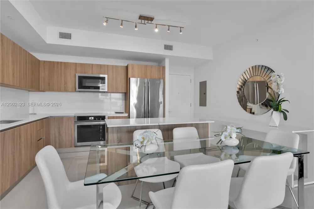 2960 NE 207 TH ST #705 Aventura, FL 33180
