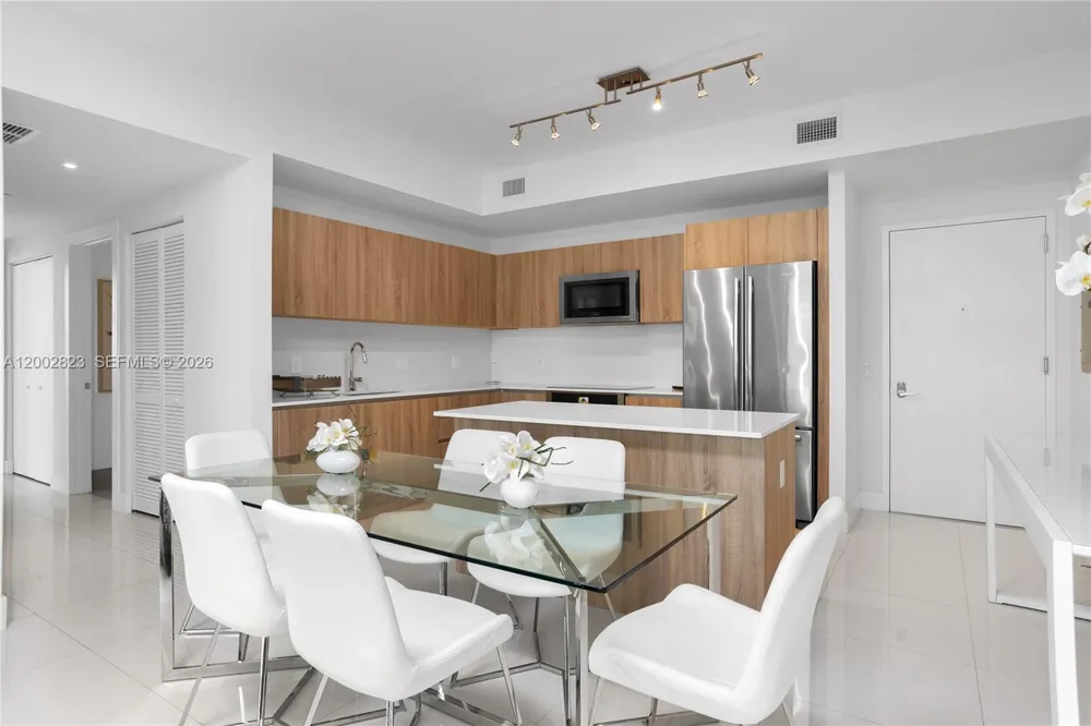 2960 NE 207 TH ST #705 Aventura, FL 33180