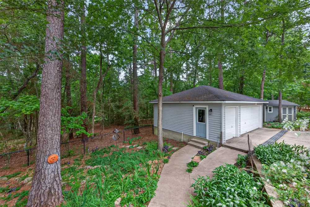 130 Fairway Loop Coldspring, TX 77331