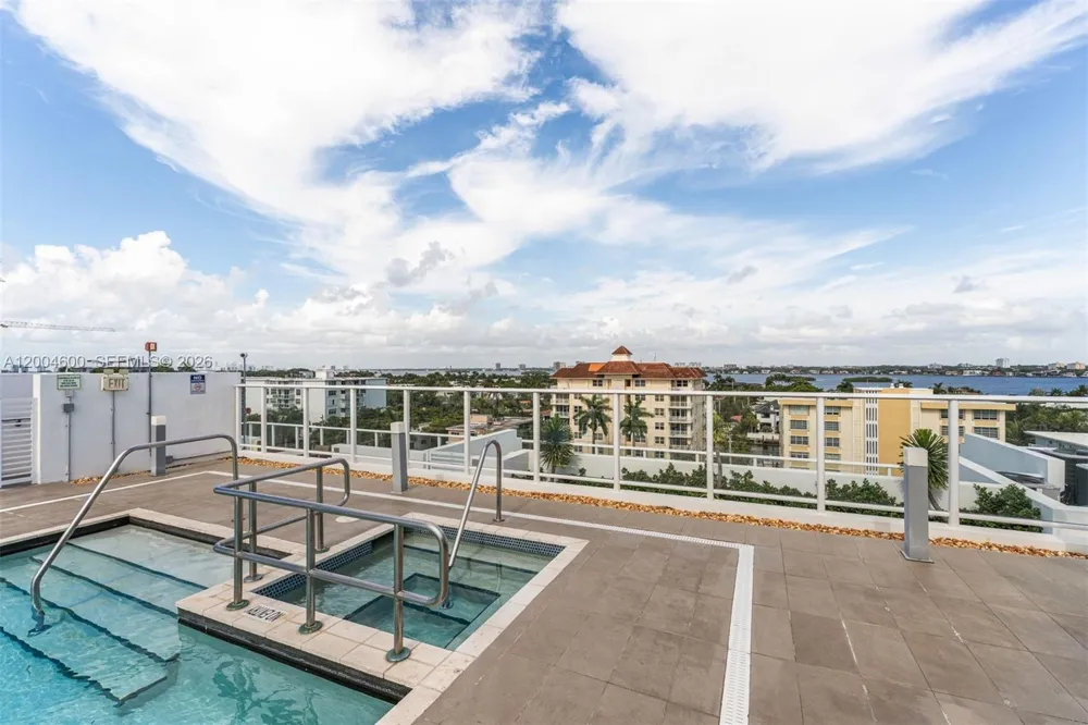1150 102nd St #704 Bay Harbor Islands, FL 33154