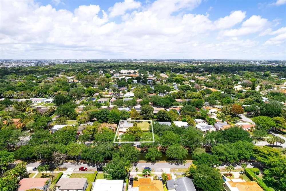 57 Melrose Dr Miami Springs, FL 33166
