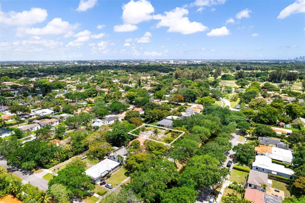 57 Melrose Dr Miami Springs, FL 33166