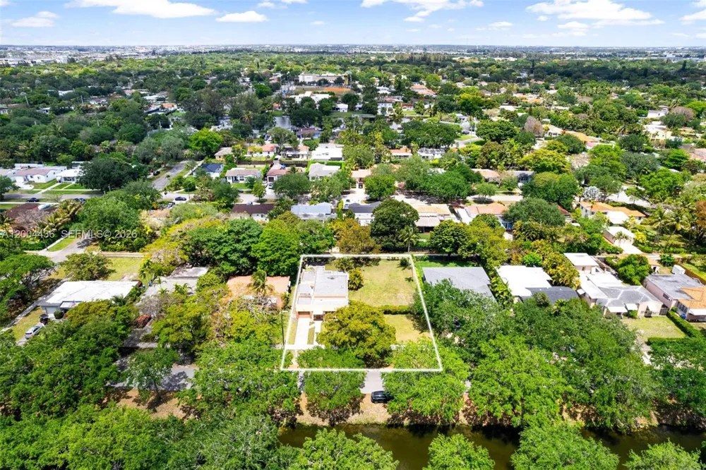 57 Melrose Dr Miami Springs, FL 33166