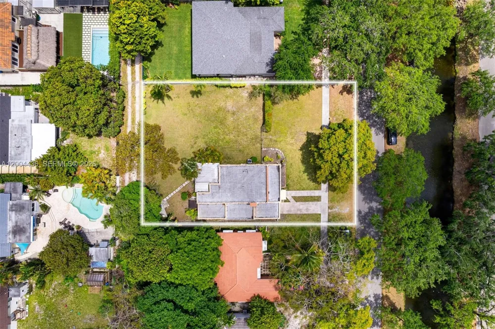 57 Melrose Dr Miami Springs, FL 33166