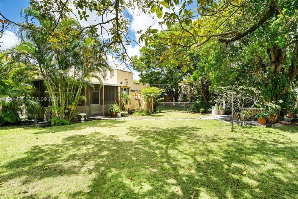 57 Melrose Dr Miami Springs, FL 33166
