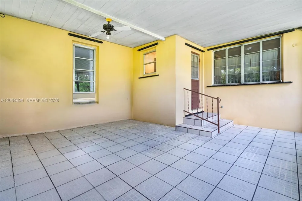 57 Melrose Dr Miami Springs, FL 33166