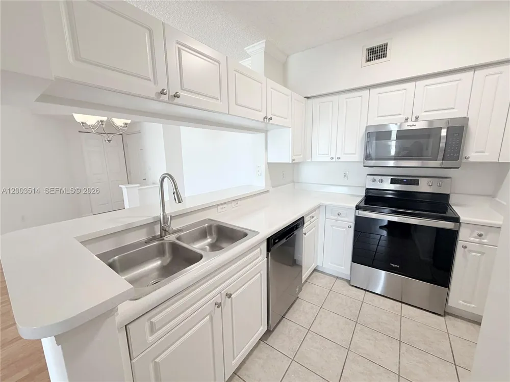 17100 Bay Rd #1913 Sunny Isles Beach, FL 33160