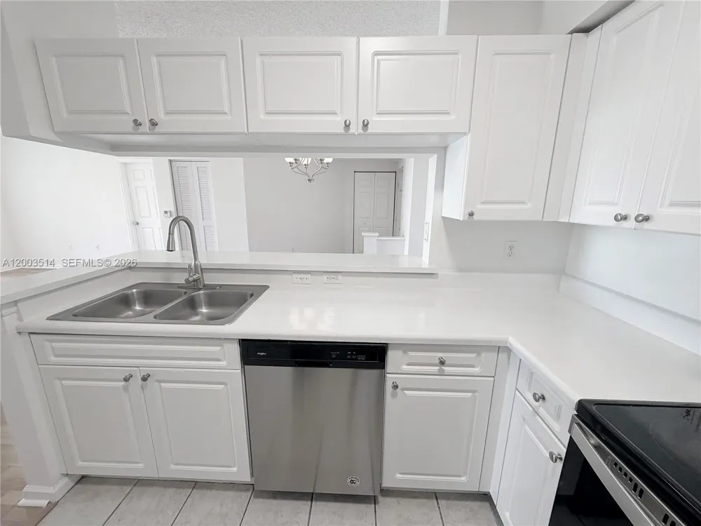 17100 Bay Rd #1913 Sunny Isles Beach, FL 33160