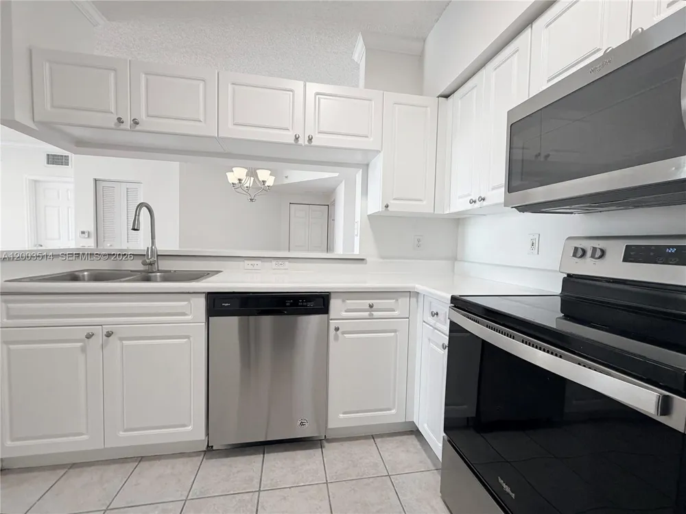 17100 Bay Rd #1913 Sunny Isles Beach, FL 33160