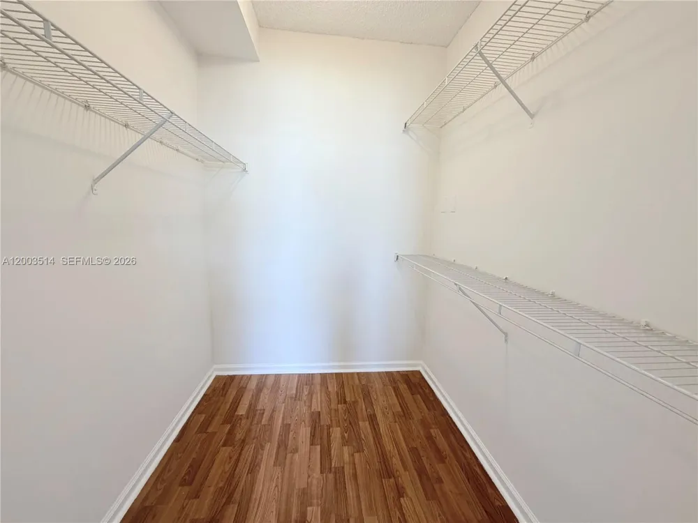 17100 Bay Rd #1913 Sunny Isles Beach, FL 33160