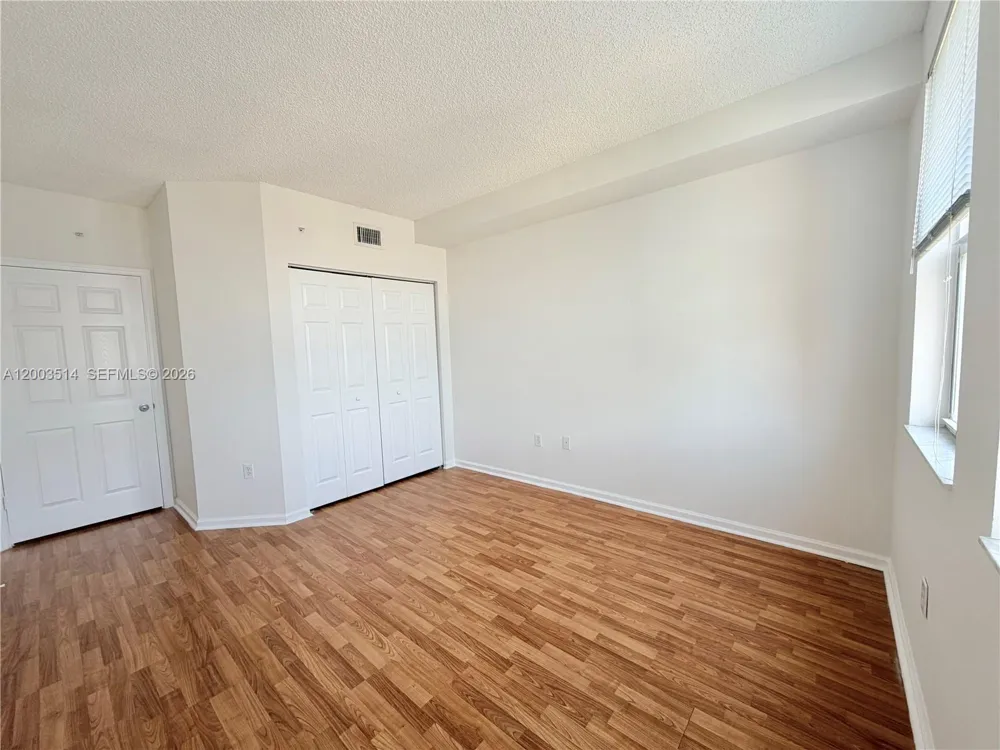 17100 Bay Rd #1913 Sunny Isles Beach, FL 33160