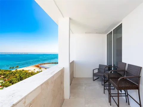 10275 Collins Ave #1502