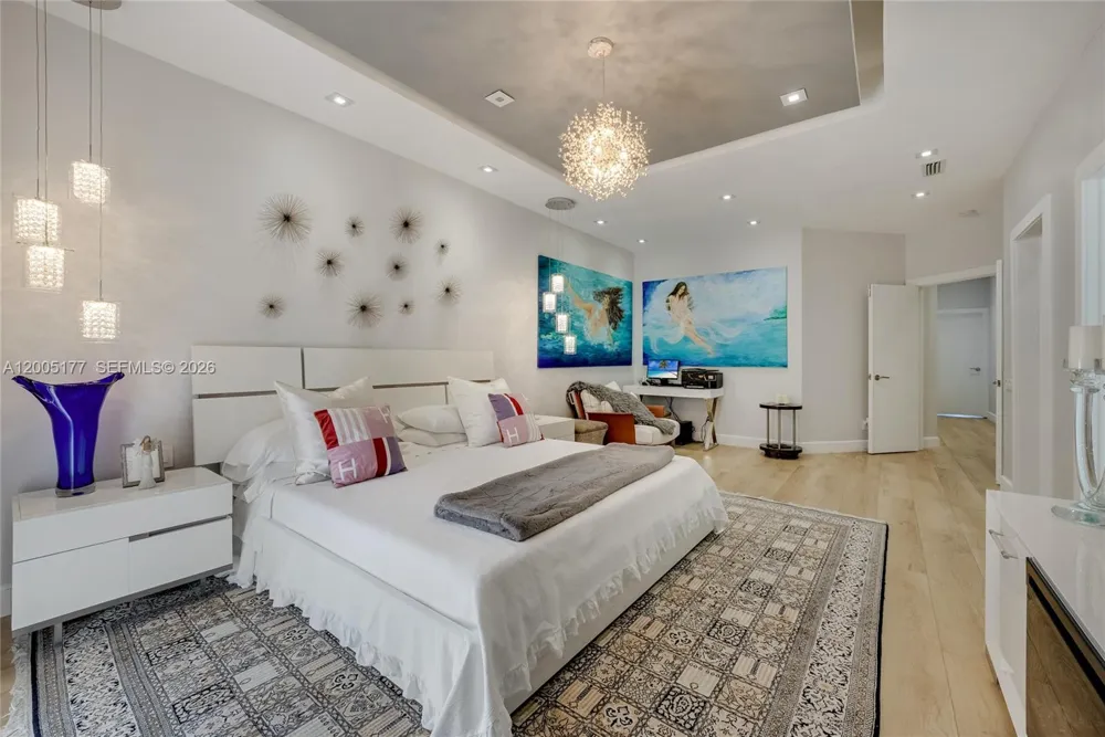 1366 W Harbor Vw W Hollywood, FL 33019