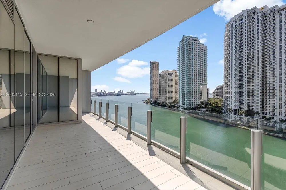 300 Biscayne Blvd Way #1002 Miami, FL 33131
