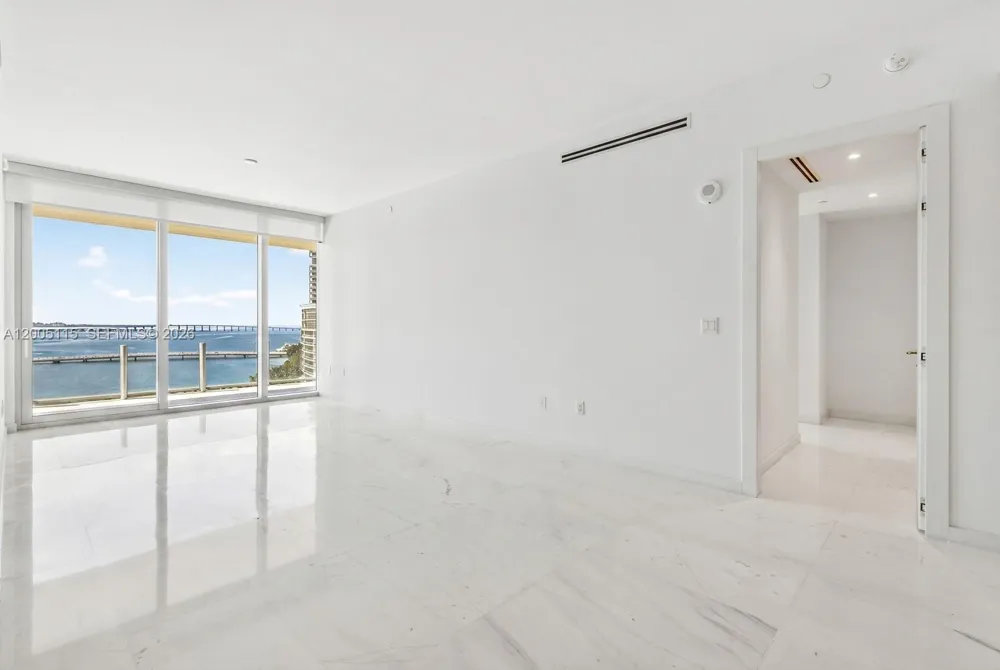 300 Biscayne Blvd Way #1002 Miami, FL 33131