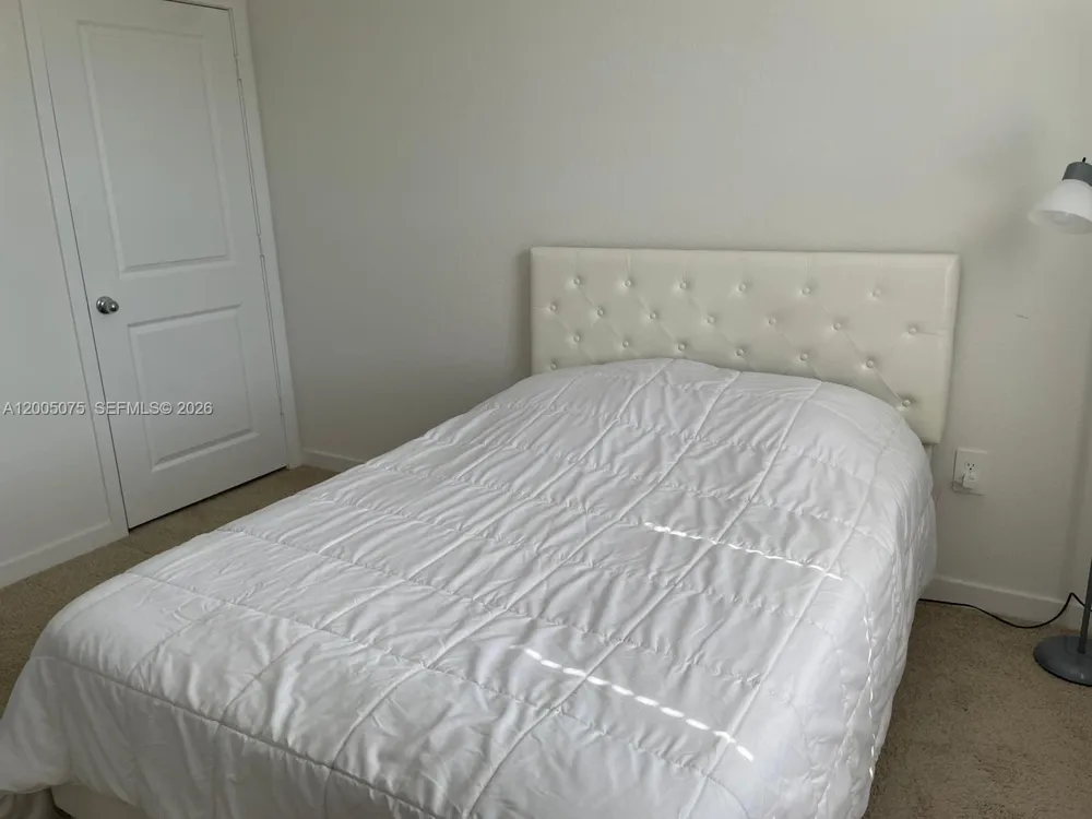 1281 NE 3rd Ave #1281 Florida City, FL 33034