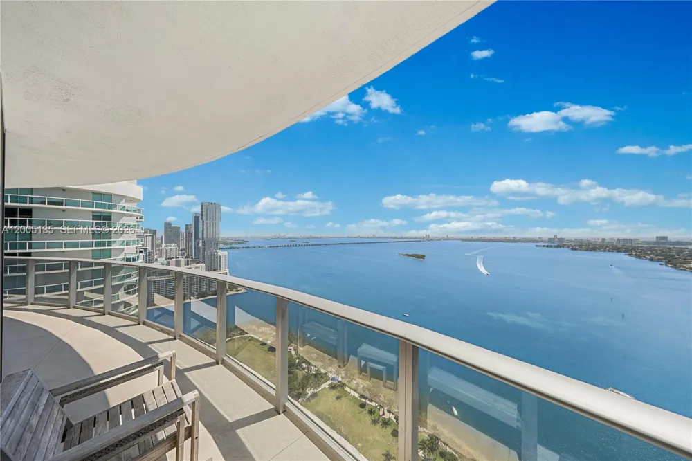 488 NE 18th St #3715 Miami, FL 33132