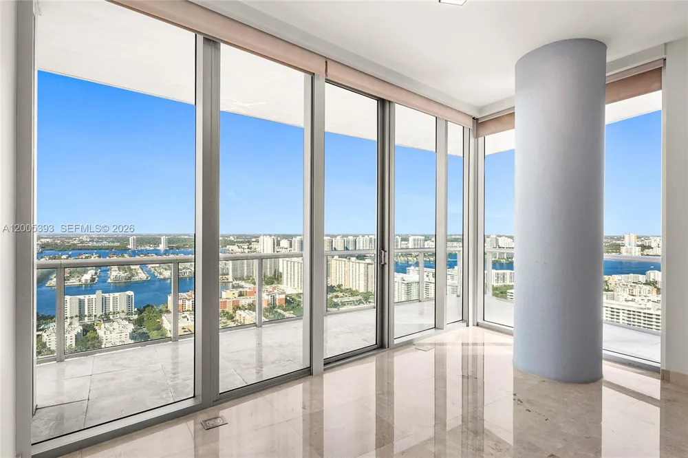 17001 Collins Ave #4208 Sunny Isles Beach, FL 33160