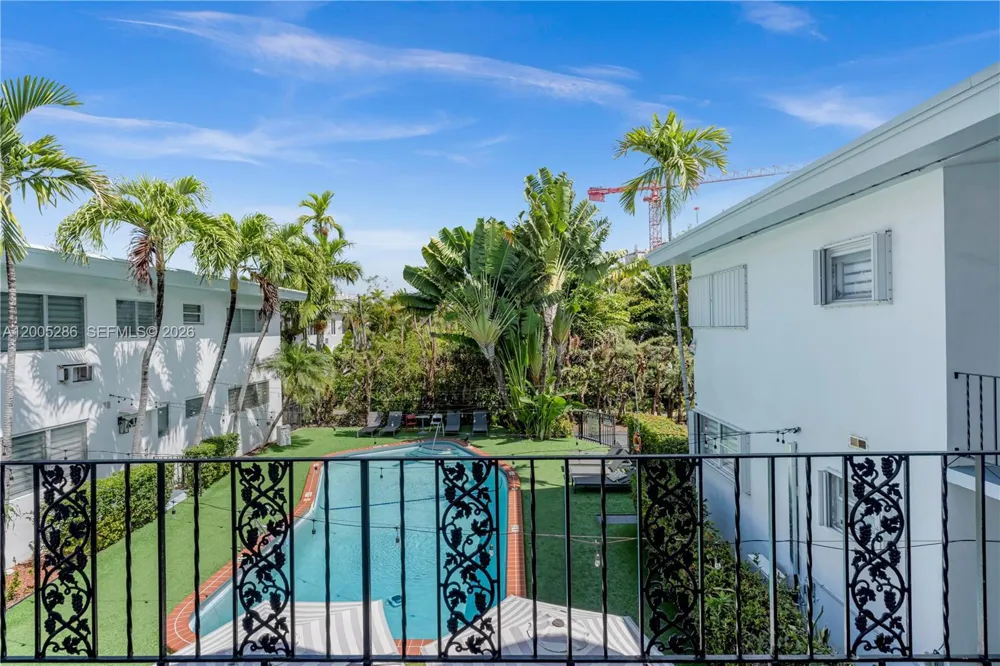 10006 E Bay Harbor Dr #15 Bay Harbor Islands, FL 33154