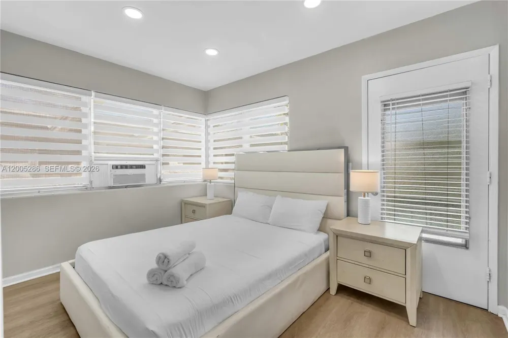 10006 E Bay Harbor Dr #15 Bay Harbor Islands, FL 33154